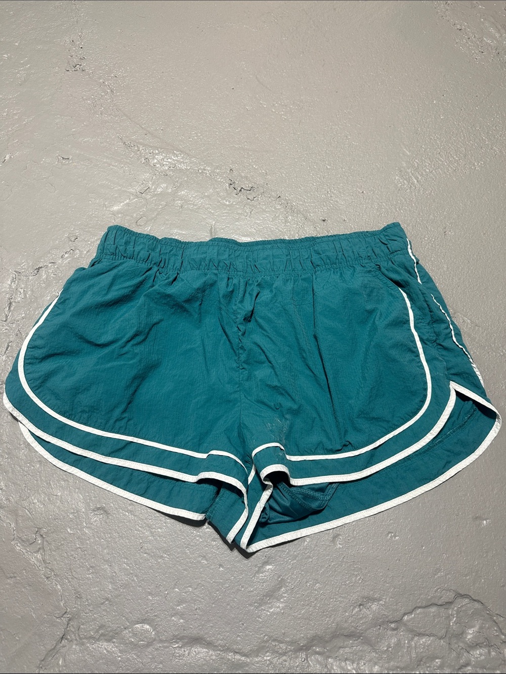 JoyLab Teal Athletic Shorts with White Piping